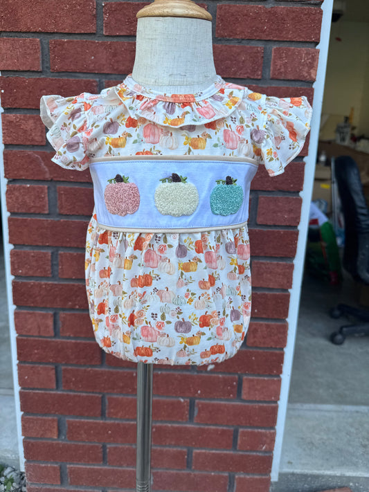 Beige french knot ruffle bubble